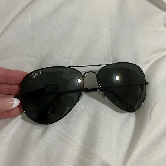 Ray Bans Aviator Large Metal-Black/G-15 Green Polarized Glasses - Picture 3 of 9